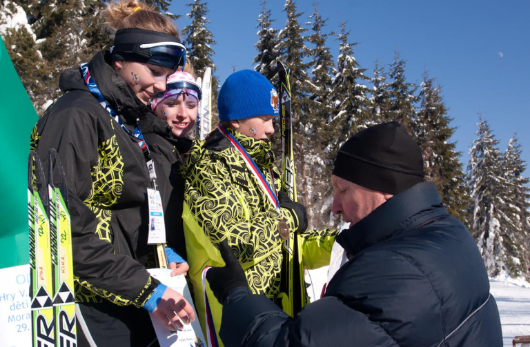 V. olympiáda mládeže v Ostravě - Vítězná štafeta v biatlonu (zleva - Eliška Němečková, Markéta Davidová, Bára Smetanová.